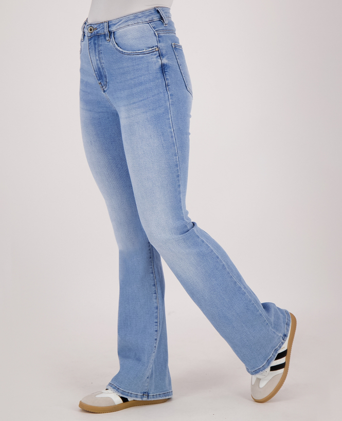 J6467_6.jpg