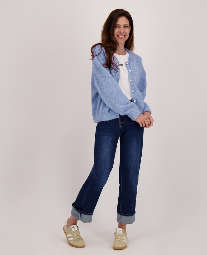 J6469_3.jpg